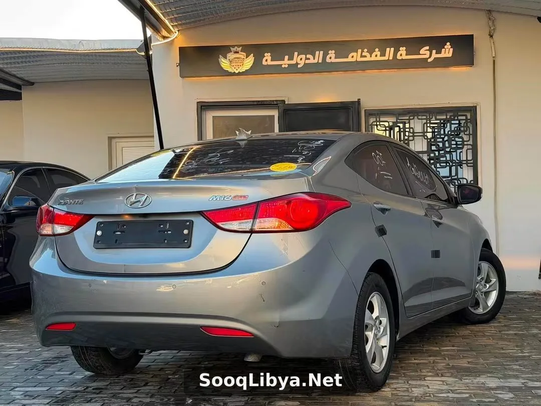 HYUNDAI AVANTE - الصورة 5 من 8