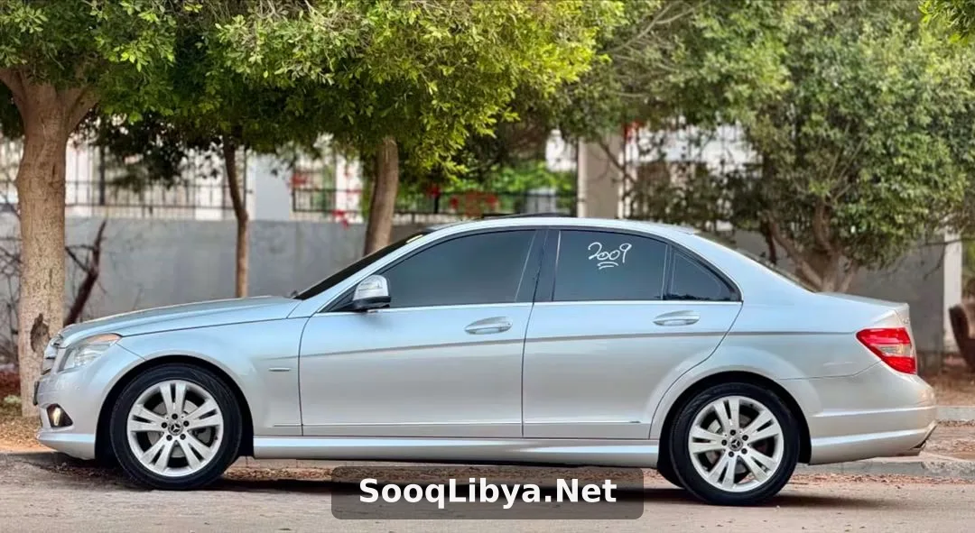 MERCEDES BENZ - الصورة 2 من 9