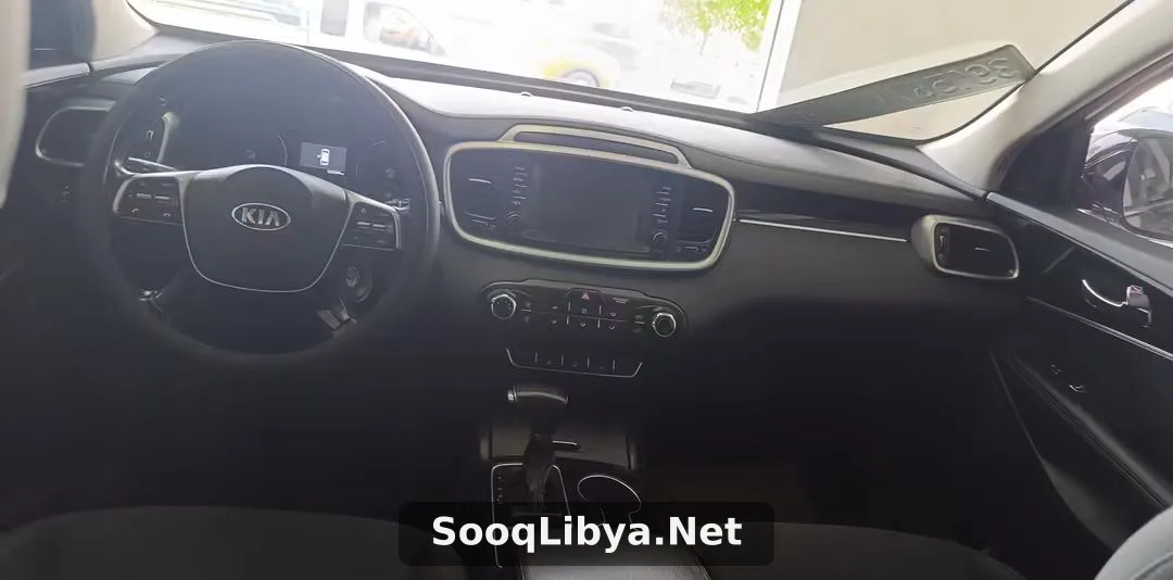 النوع كيا سيرانتو - الصورة 3 من 4