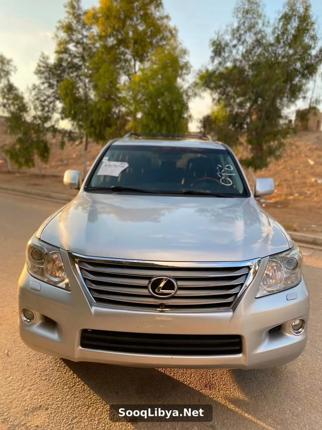 النوع لكزس الفئة Lx570 - الصورة 2 من 6