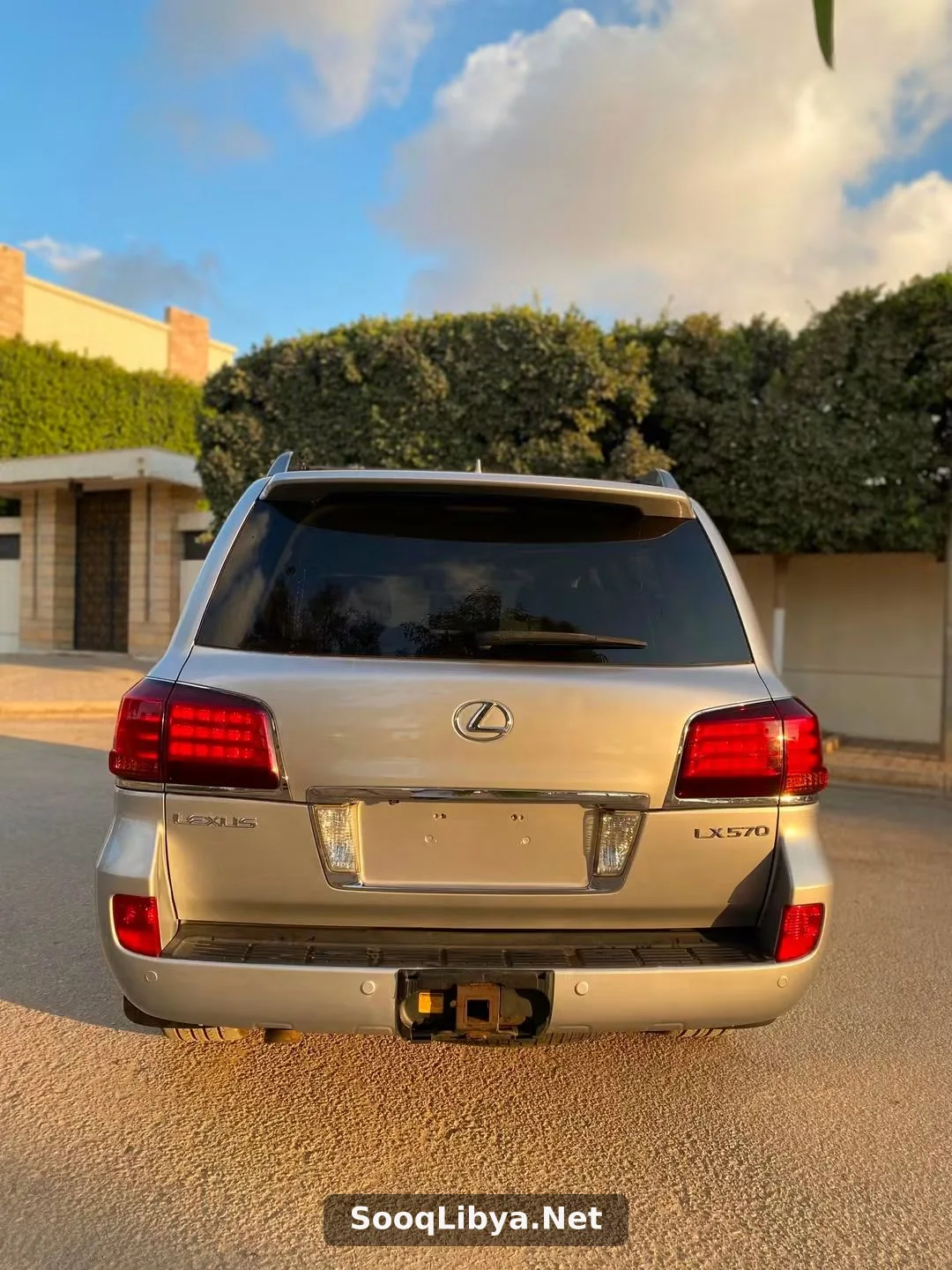 النوع لكزس الفئة Lx570 - الصورة 3 من 6