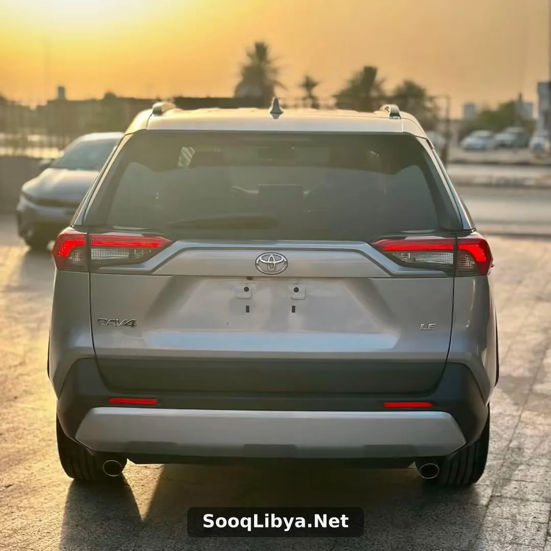 تويوتا RAV4 موديل 2020 - الصورة 2 من 4