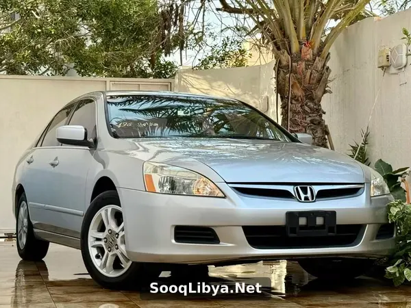 جديدة وماشي اصلي HONDA