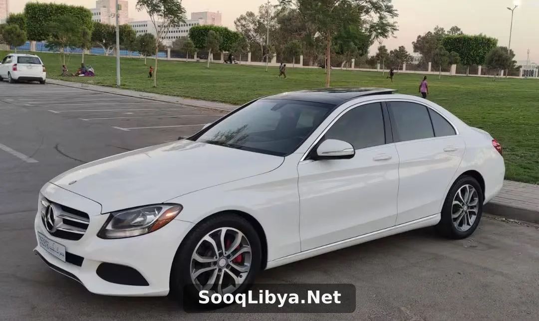 مرسيدس بنز C300 - الصورة 2 من 7
