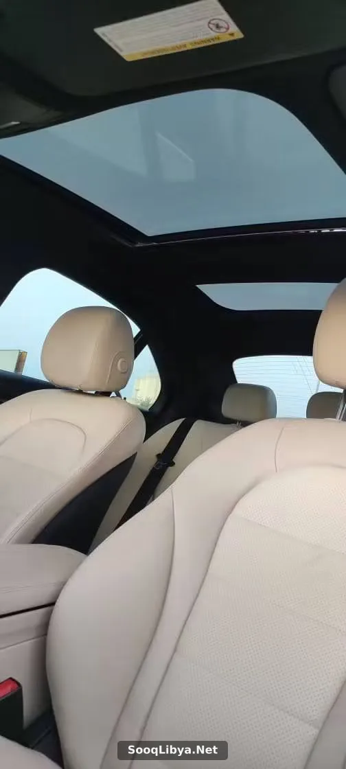 مرسيدس بنز C300 - الصورة 4 من 7